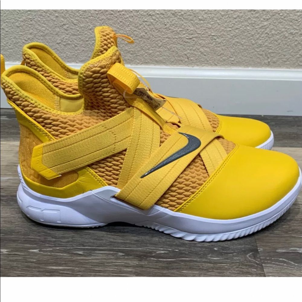 Nike Lebron Soldier XII 12